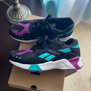 Reebok Aztrek Sneakers